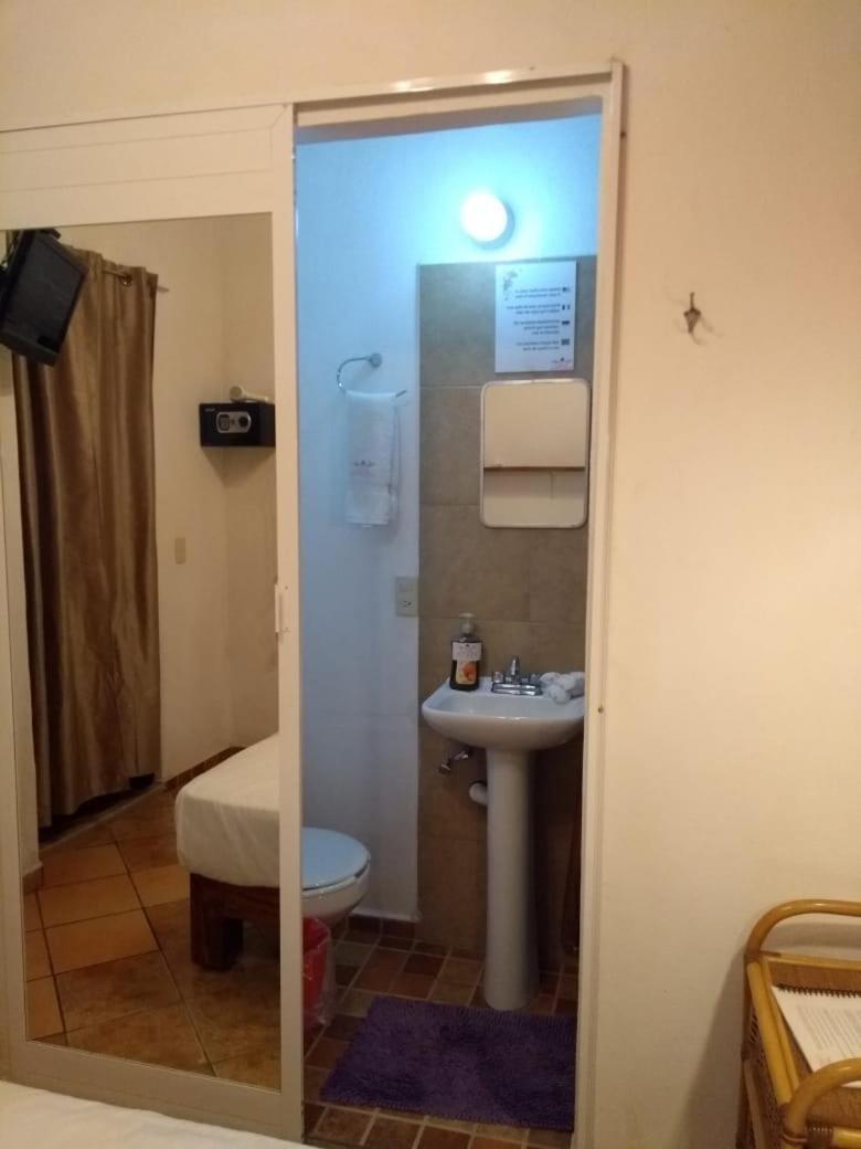 Posada Casa Adriana Пуэрто-Вальярта Номер фото